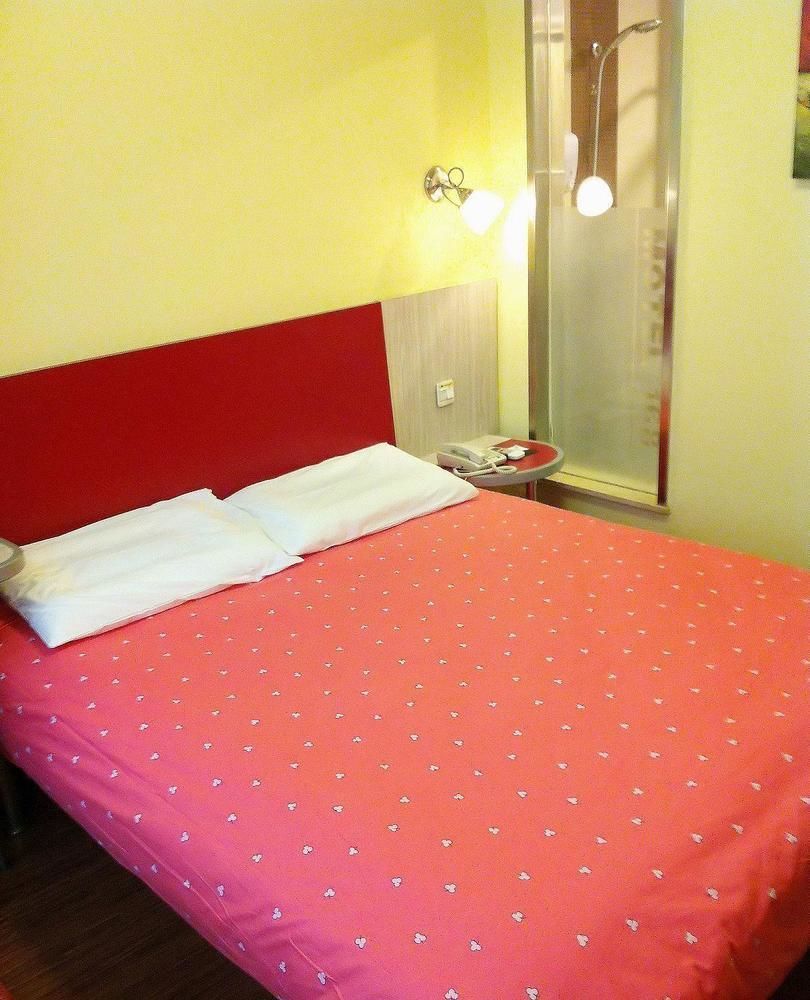 Home Inn Hotel Guiyang Fushui Middle Road Buitenkant foto