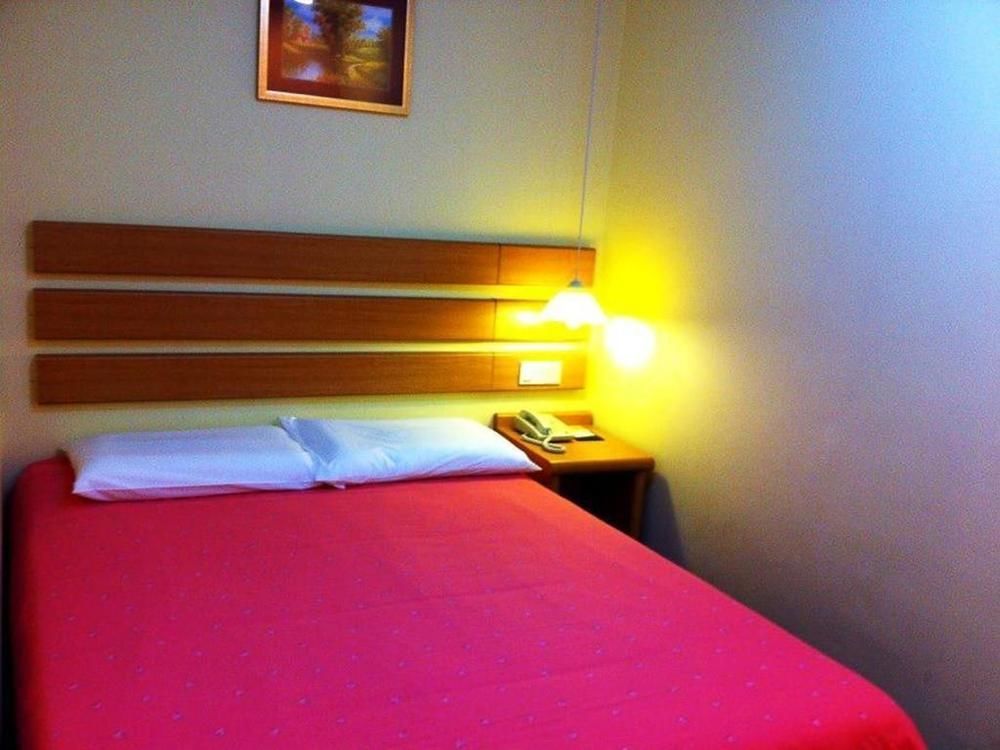 Home Inn Hotel Guiyang Fushui Middle Road Buitenkant foto